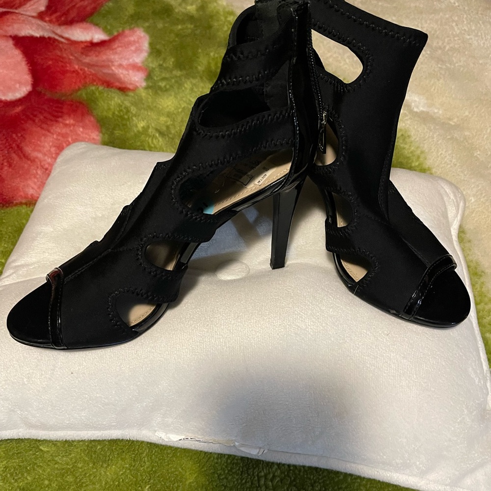 Calvin Klein black heels size 6